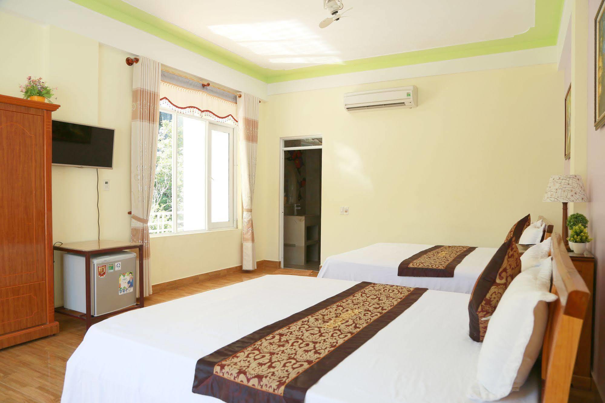 Phong Nha Midtown Hotel Cu Lac Exterior photo